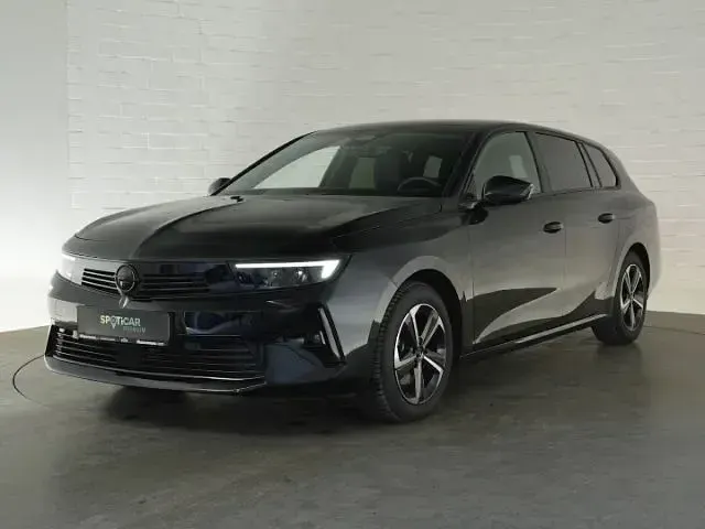 Gebraucht Opel Astra 131 PS (96 kW) 2024 Schwarz Kleinwagen