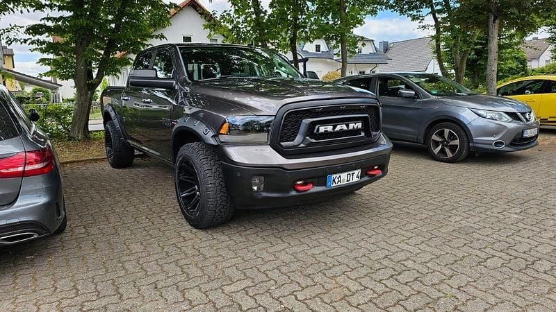 Grau Gebraucht 2017 Dodge Ram Abholung | 25.999 € (Superpreis) - Bild 1/4