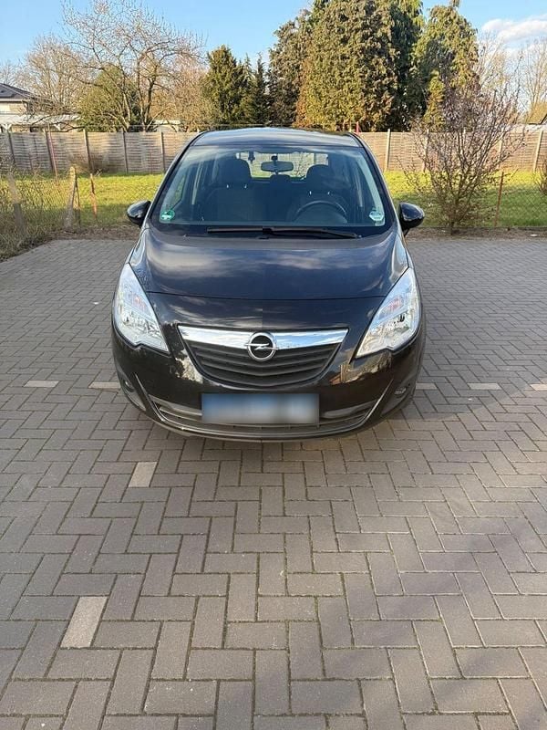 Gebraucht Opel Meriva Active 101 PS (74 kW) 2013 Schwarz Van / Kleinbus