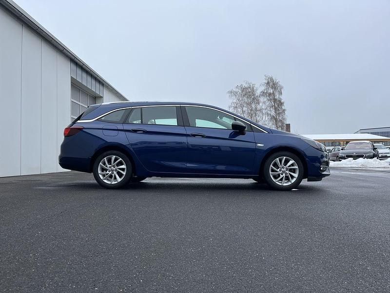 Gebraucht Opel Astra Elegance 122 PS (89 kW) 2021 Nautic blau Kombi