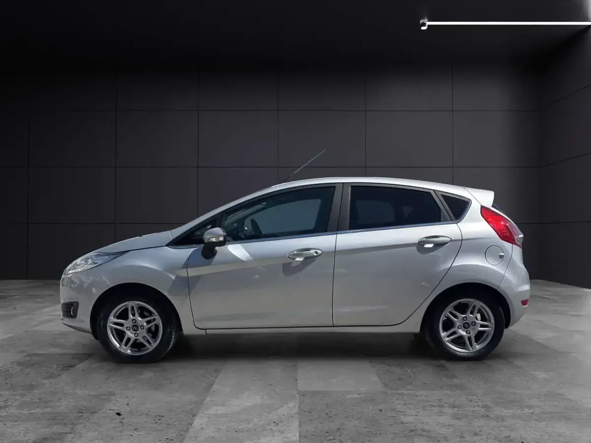 Gebraucht Ford Fiesta Sport 101 PS (74 kW) 2014 Silber Kleinwagen