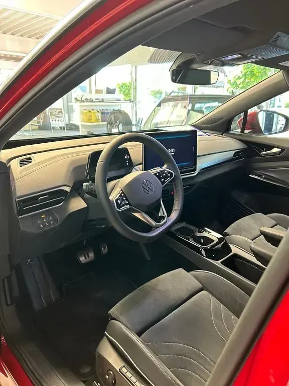 Gebraucht VW ID.4 Pro 210 kW (286 PS) 2025 Rot SUV