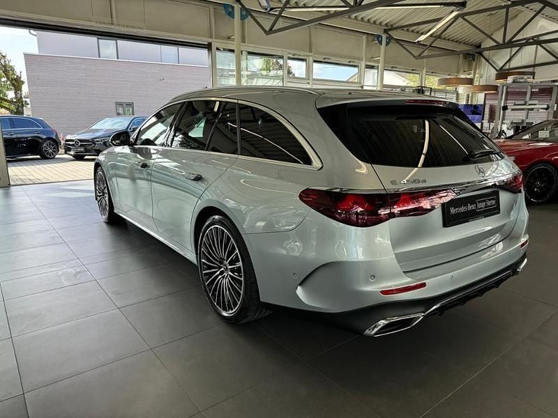 Gebraucht Mercedes E450 Premium 367 PS (269 kW) 2023 Metalliclack hightechsilber Kombi