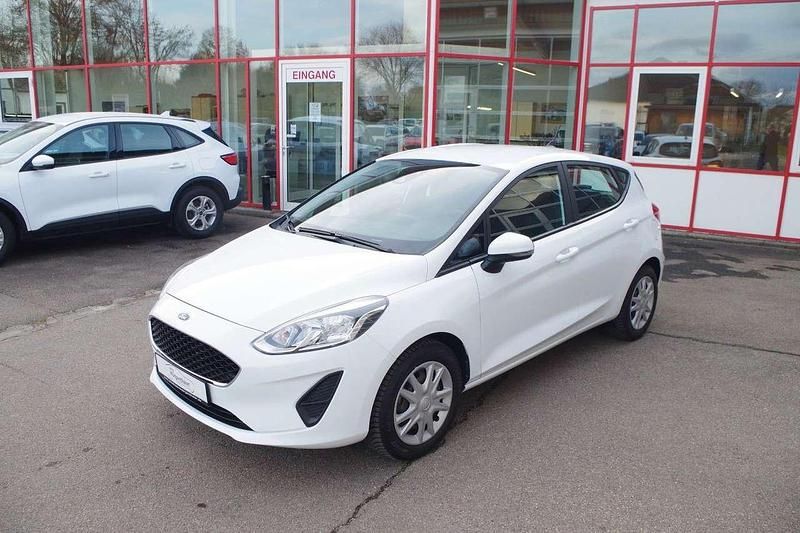 Frostweiß Gebraucht 2021 Ford Fiesta Cool & Connect Kleinwagen | 10.790 € (Fairer Preis) - Bild 1/4