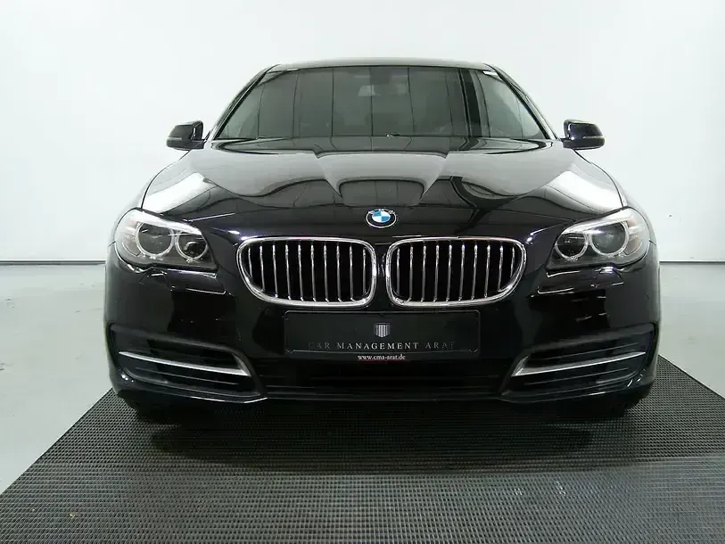 Używany BMW 520 190 KM (139 kW) 2015 Czarny Sedan/Limuzyna