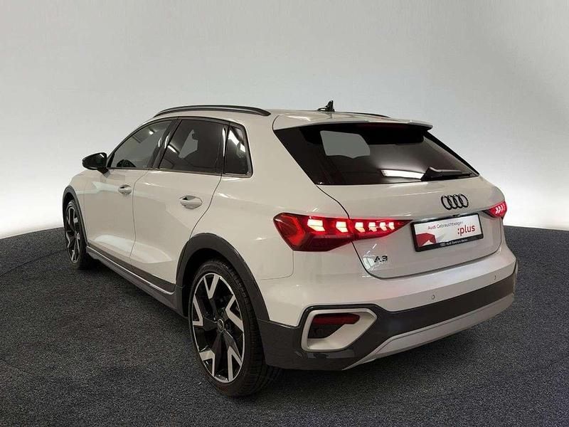 Gebraucht Audi A3 Ambiente 150 PS (110 kW) 2025 Gletscherweiß metallic Limousine