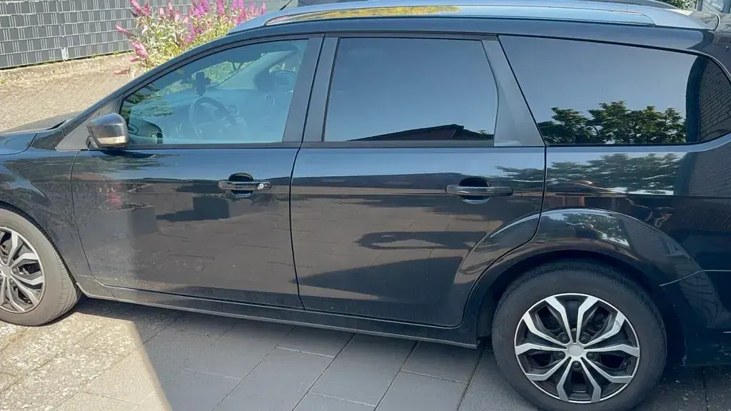Gebraucht Ford Focus Sport 101 PS (74 kW) 2009 Schwarz Limousine