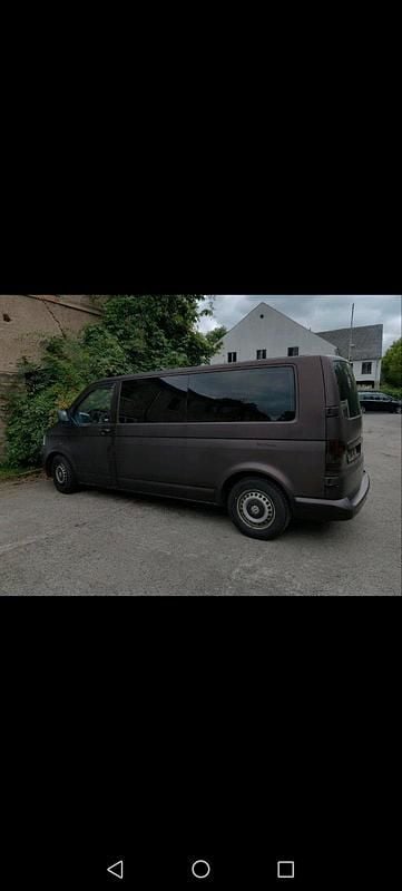 Braun Gebraucht 2005 VW T5 Van | 4.300 € (Etwas zu teuer) - Bild 1/1