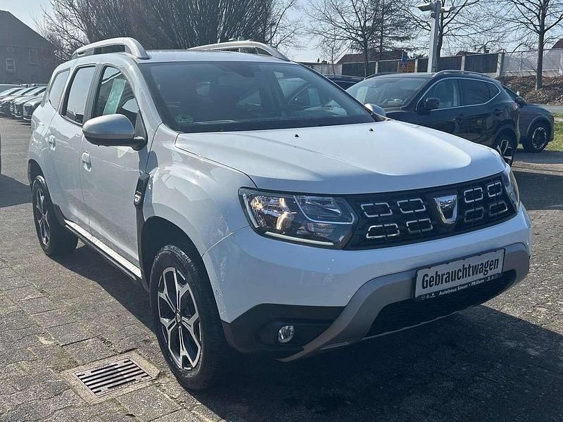 Gebraucht Dacia Duster Prestige 114 PS (83 kW) 2018 Gletscherweiss SUV