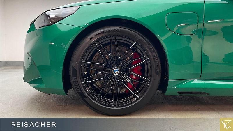 Gebraucht BMW M5 Performance 727 PS (534 kW) 2025 M isle of man grün metallic Kombi