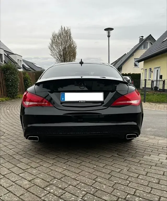 Gebraucht Mercedes CLA180 AMG line 122 PS (89 kW) 2015 Schwarz Limousine