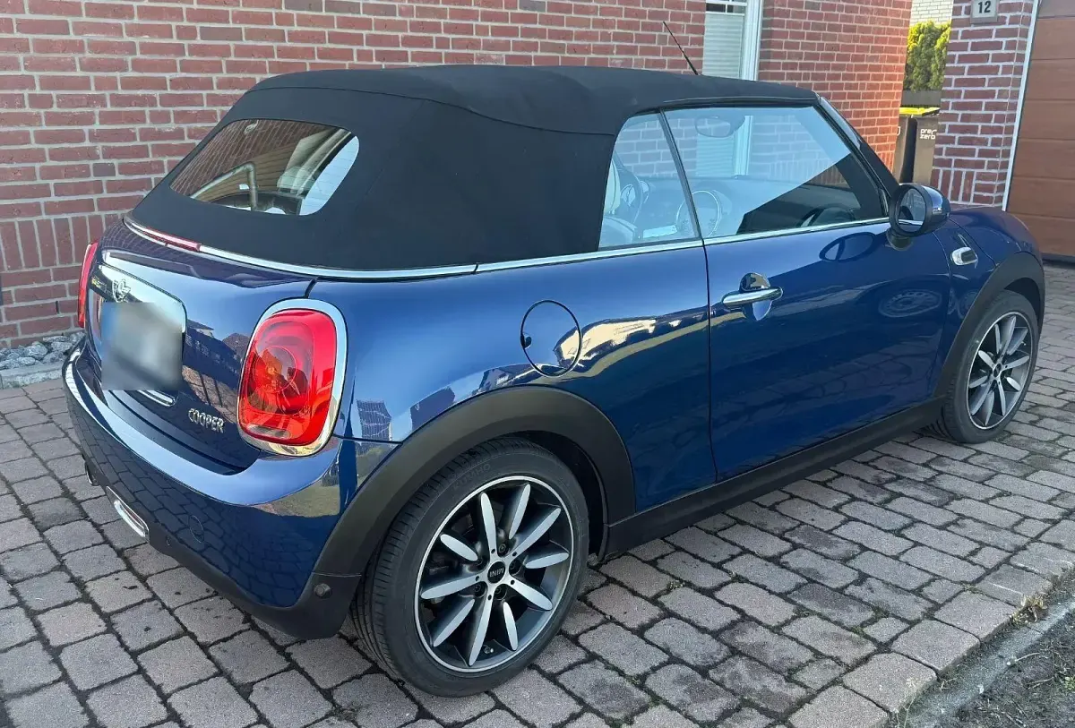 Używany Mini Cooper 136 KM (100 kW) 2016 Niebieski Hatchback