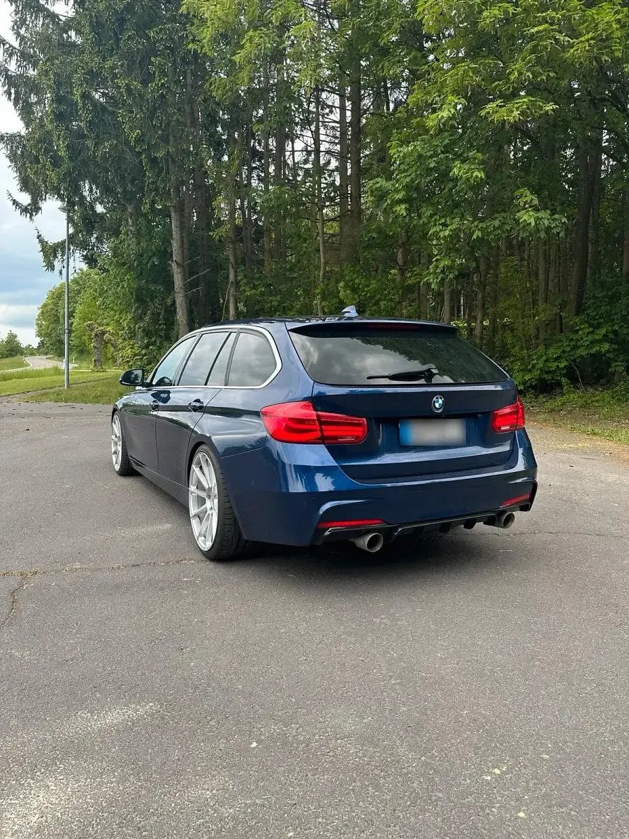 Gebraucht BMW 340 Performance 326 PS (239 kW) 2017 Blau Kombi