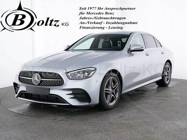 Gebraucht Mercedes E200 AMG 197 PS (144 kW) 2023 Silber Limousine