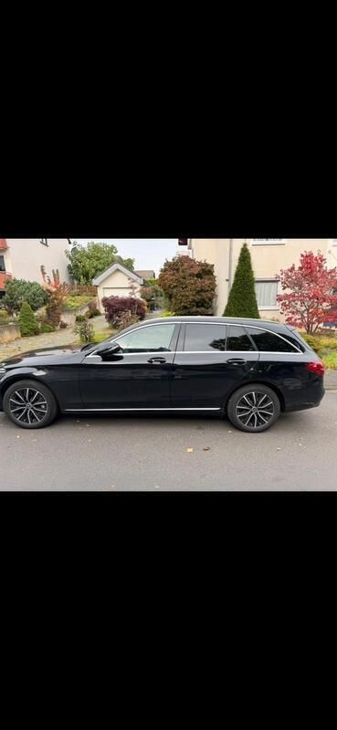 Schwarz Gebraucht 2019 Mercedes C300 Kombi | 18.900 € (Etwas zu teuer) - Bild 1/3