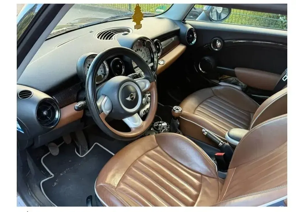 Usado Mini Cooper 120 CV (88 kW) 2010 Marrón Utilitario