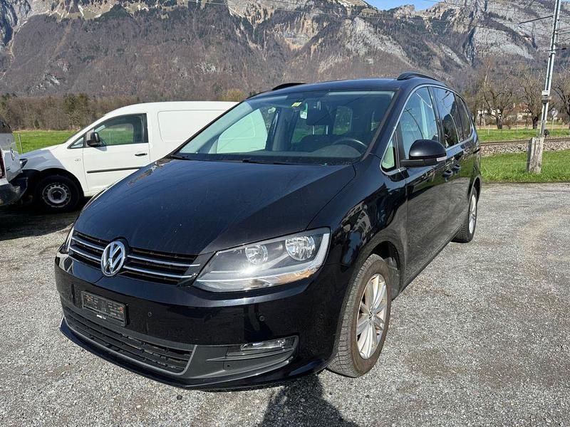 Gebraucht VW Sharan Comfortline 140 PS (102 kW) 2012 Schwarz Van / Kleinbus