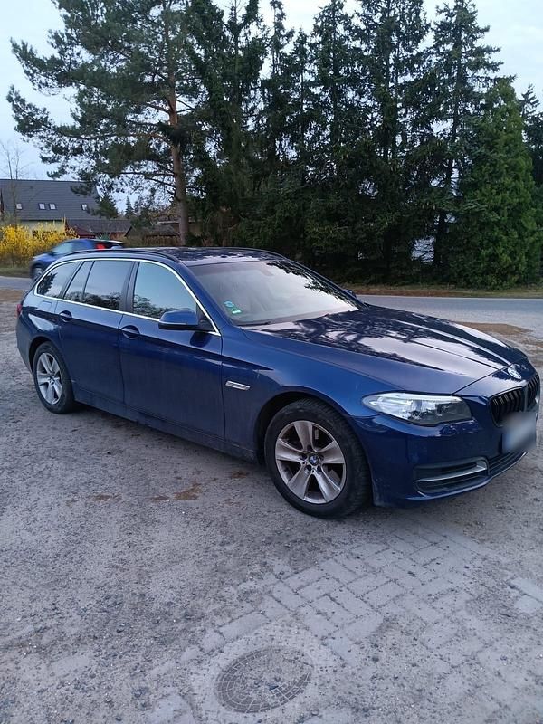 Gebraucht BMW 530 258 PS (189 kW) 2016 Blau Kombi