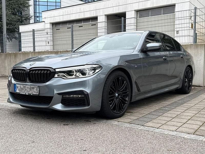 Gebraucht BMW 530 M Performance 265 PS (194 kW) 2018 Grau Limousine