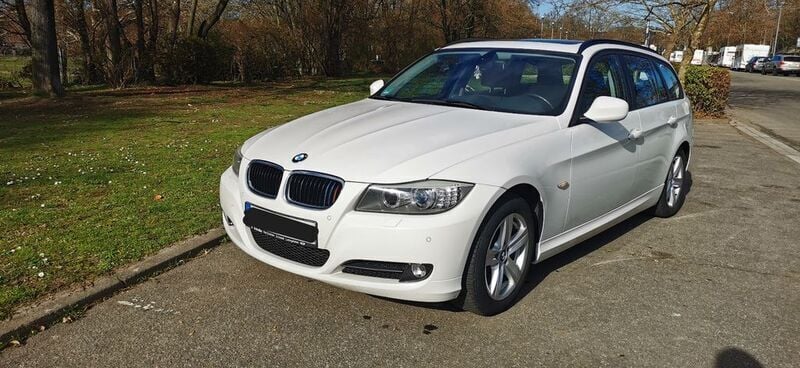 Weiß Gebraucht 2012 BMW 318 Kombi | 4.000 € (Superpreis) - Bild 1/4