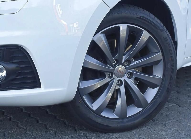 Gebraucht Seat Alhambra 140 PS (102 kW) 2015 Weiß Van / Kleinbus