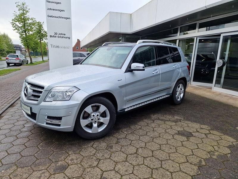 Silber Gebraucht 2011 Mercedes GLK220 SUV | 24.750 € - Bild 1/4