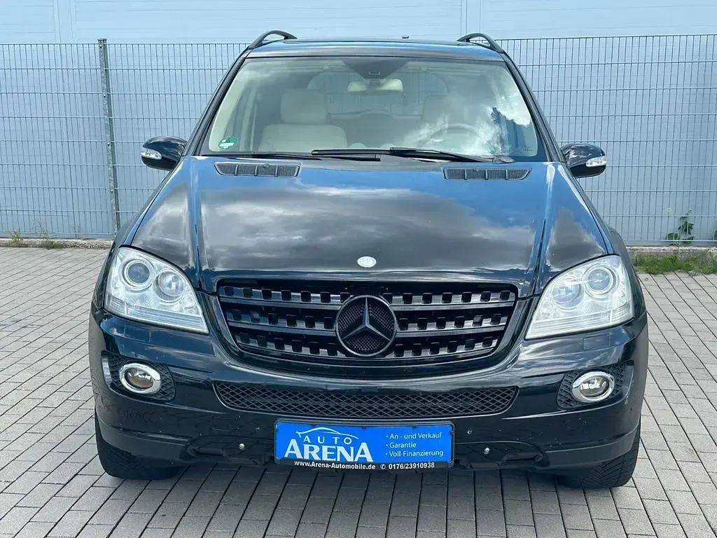 Gebraucht Mercedes ML350 272 PS (200 kW) 2006 Schwarz SUV