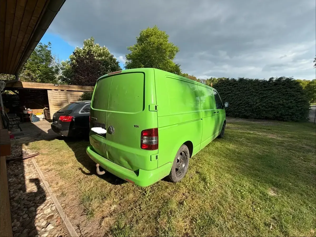 Gebraucht VW T5 Basis 105 PS (77 kW) 2006 Grün Van