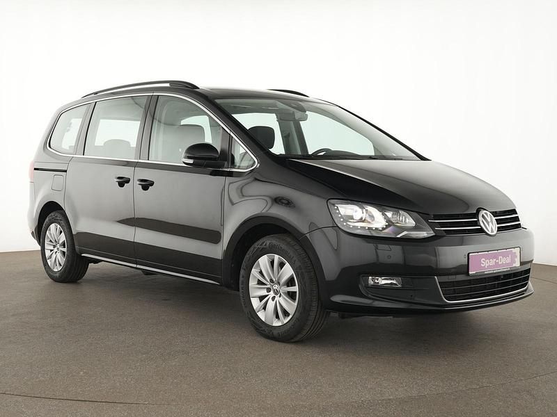 Gebraucht VW Sharan Comfortline 150 PS (110 kW) 2021 Deep black Van / Kleinbus