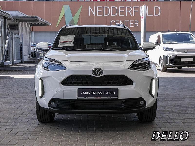 Neu Toyota Yaris Cross 131 PS (96 kW) 2025 Weiß SUV