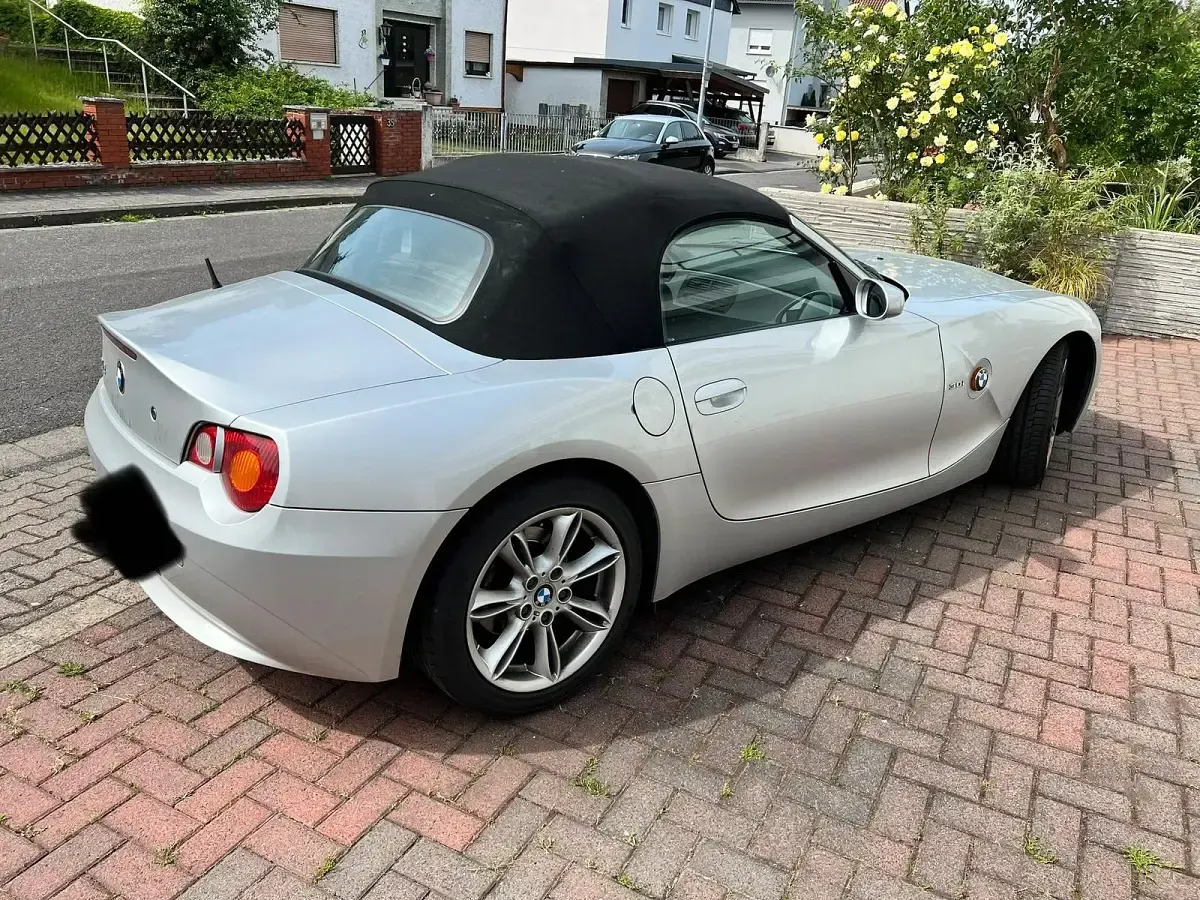 Gebraucht BMW Z4 231 PS (169 kW) 2003 Silber Cabrio