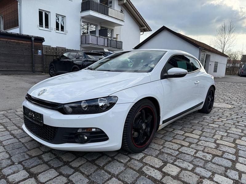 Gebraucht VW Scirocco 160 PS (117 kW) 2009 Weiß Coupé