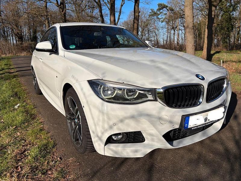 Gebraucht BMW 330 M Sport 252 PS (185 kW) 2017 Weiß Limousine