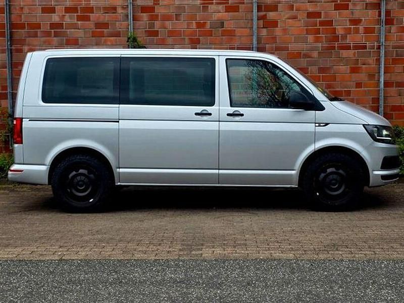 Usata VW Multivan 150 CV (110 kW) 2016 Andere Monovolume