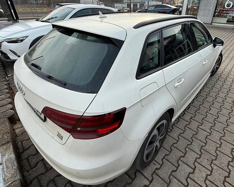 Gebraucht Audi A3 110 PS (80 kW) 2014 Weiß Limousine