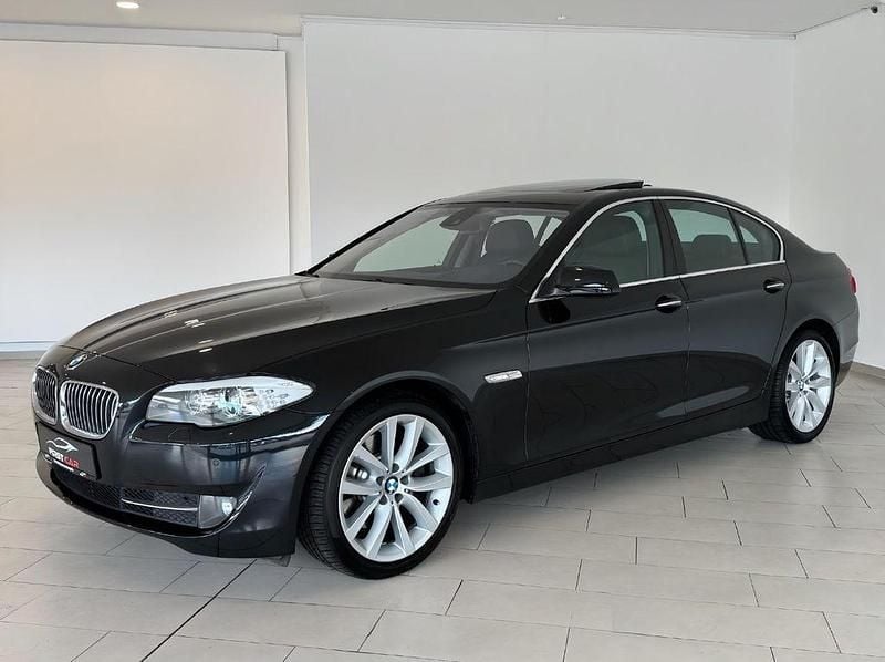 Schwarz Gebraucht 2010 BMW 530 Sport Line Limousine | 17.490 € (Etwas zu teuer) - Bild 1/4
