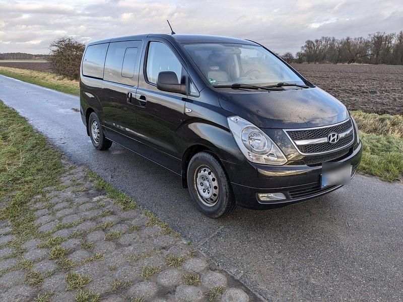 Gebraucht Hyundai H-1 Premium 170 PS (125 kW) 2012 Schwarz Van / Kleinbus