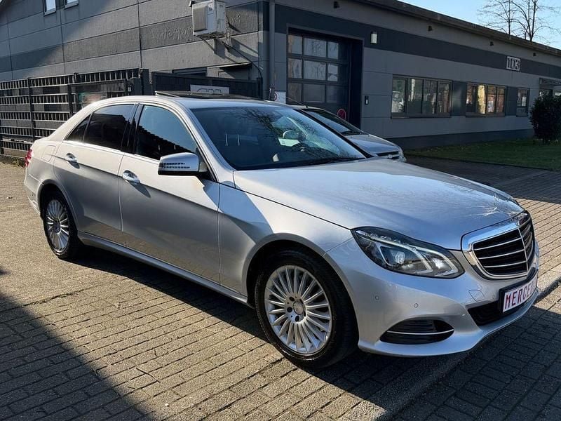 Gebraucht Mercedes E300 252 PS (185 kW) 2014 Silber Limousine