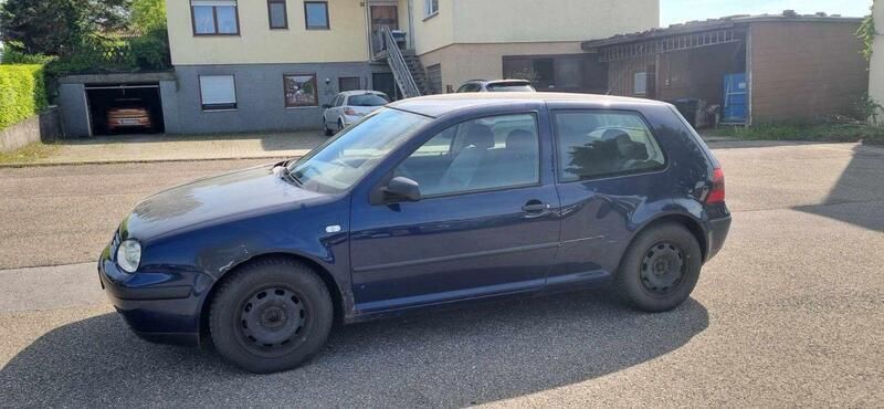 Blau Gebraucht 2002 VW Golf IV Limousine | 450 € (Superpreis) - Bild 1/4