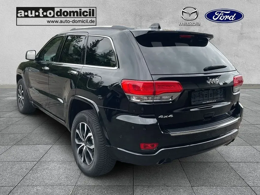 Gebraucht Jeep Grand Cherokee Overland 250 PS (183 kW) 2019 Schwarz SUV