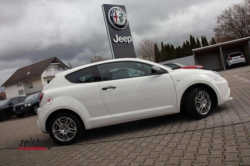 Gebraucht Alfa Romeo MiTo Super 105 PS (77 kW) 2016 Bianco pastello Kleinwagen