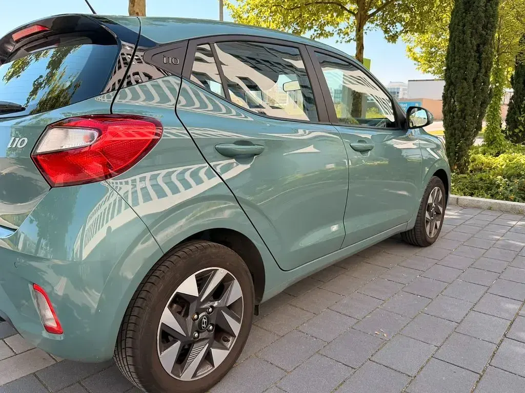 Gebraucht Hyundai i10 Trend 84 PS (61 kW) 2024 Grün Kleinwagen