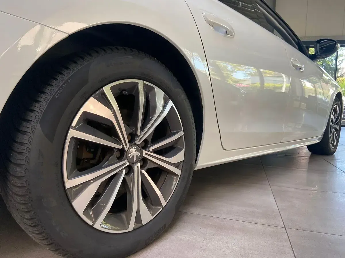 Gebraucht Peugeot 508 SW Allure 224 PS (164 kW) 2022 Weiß Kombi