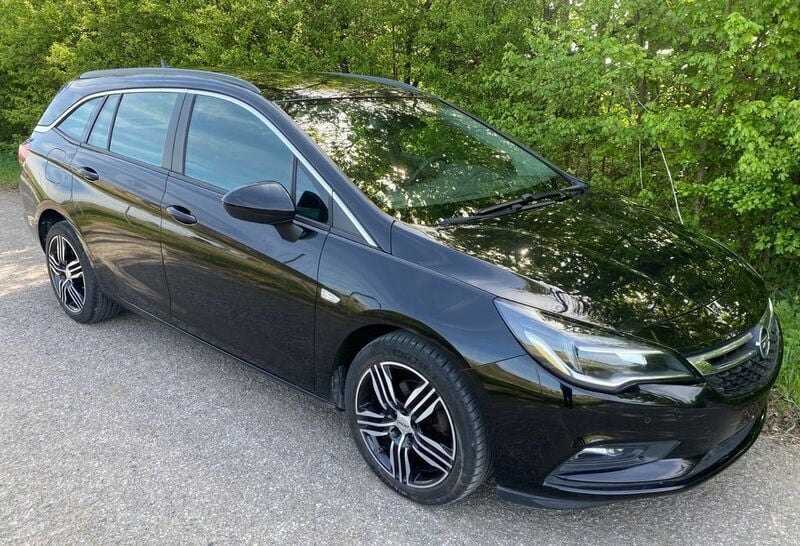 Schwarz Gebraucht 2017 Opel Astra Edition Kombi | 9.000 € (Superpreis) - Bild 1/4