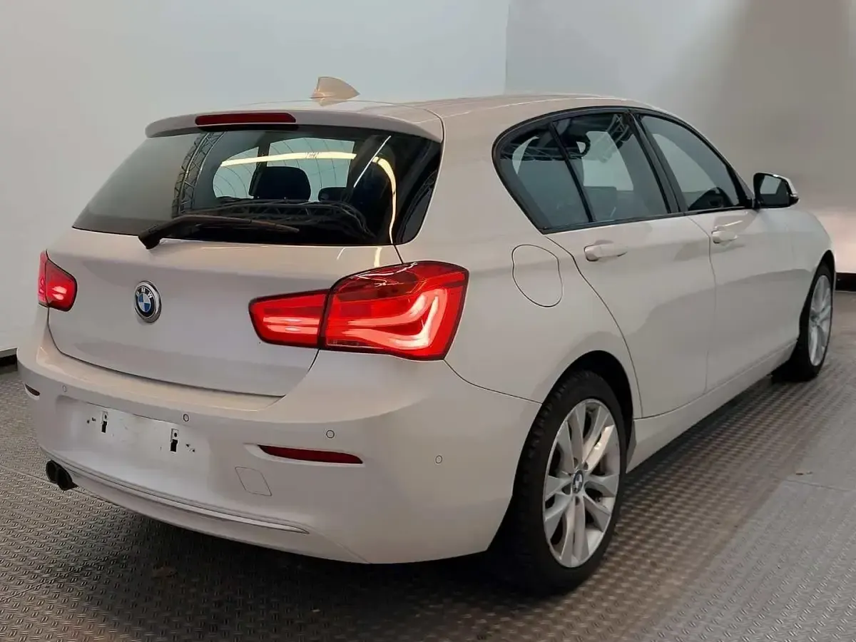 Gebraucht BMW 120 Urban Line 184 PS (135 kW) 2016 Weiß Kleinwagen