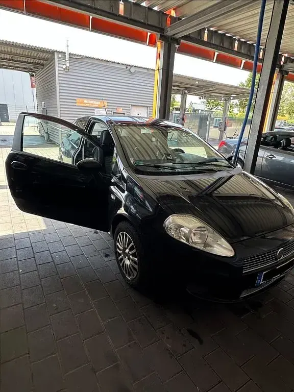 Gebraucht Fiat Punto 77 PS (56 kW) 2008 Schwarz Kleinwagen