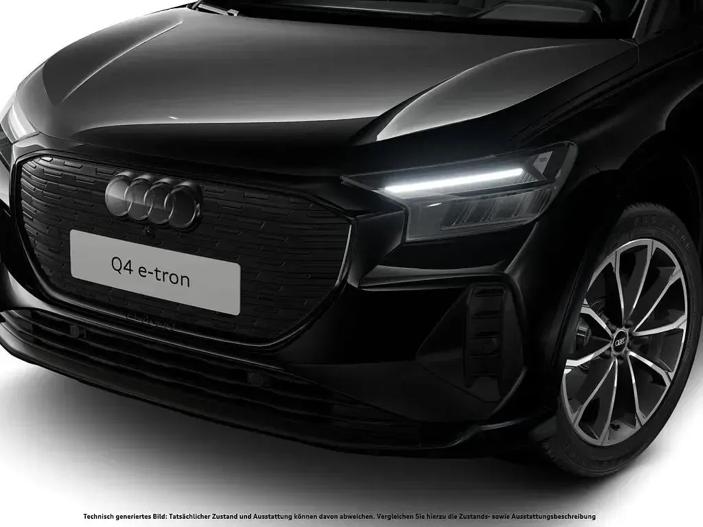 Gebraucht Audi Q4 e-tron Ambiente 210 kW (286 PS) 2025 Mythosschwarz metallic SUV