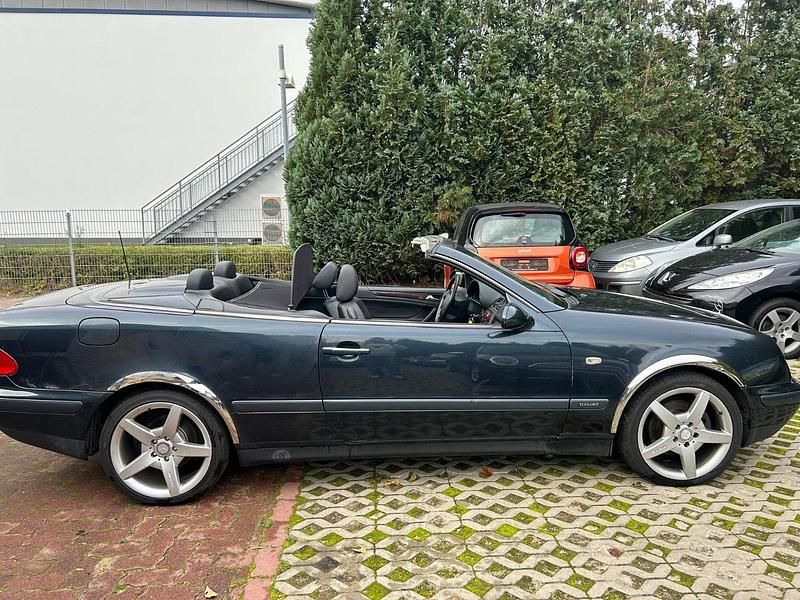 Schwarz Gebraucht 1998 Mercedes CLK320 Cabrio | 3.500 € (Fairer Preis) - Bild 1/4