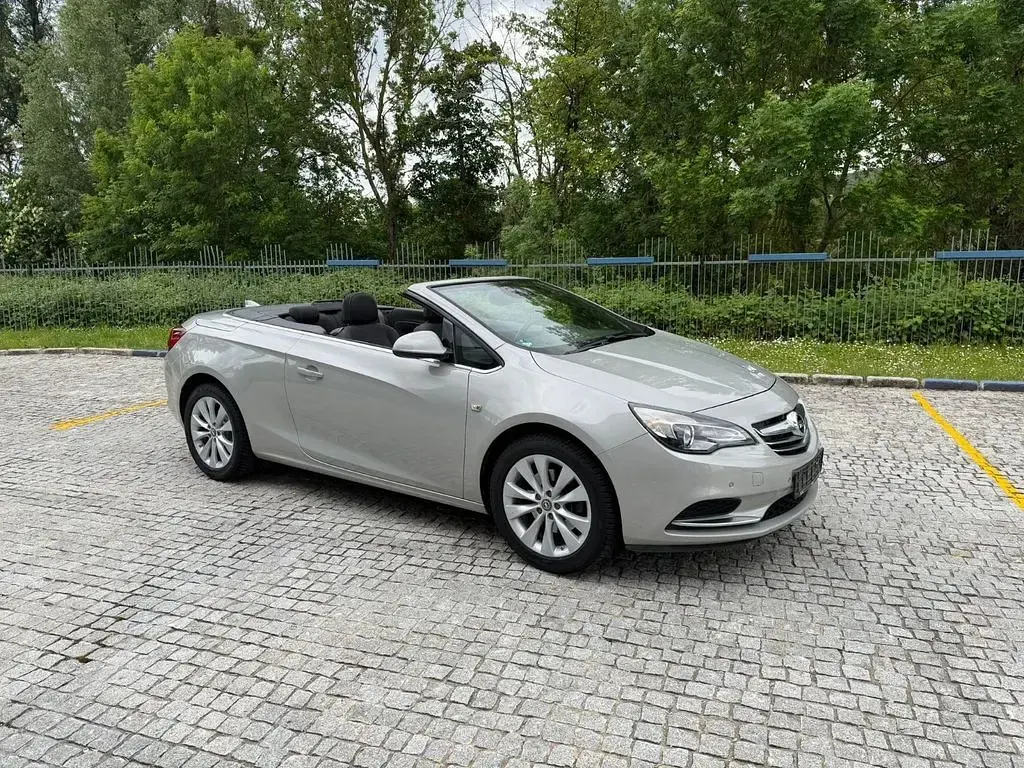 Brugt Opel Cascada Eco 140 HK (102 kW) 2016 Sølv Cabriolet