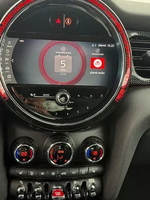 Käytetty Mini Cooper S Classic 178 HP (130 kW) 2021 Musta Viistoperä